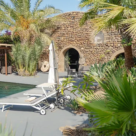 Bed & Breakfast Don Mario Five 5 - Adults Only - No Restaurant - Madonna Delle Grazie